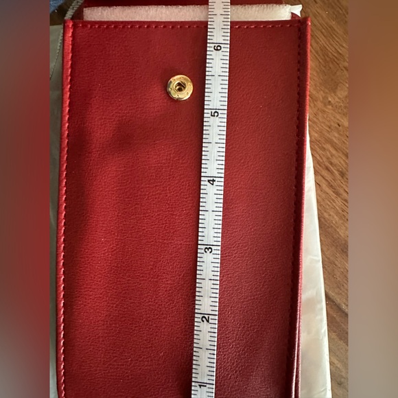 Selena The Label crossbody bag red phone pocket money/change credit card pocket - Picture 10 of 16